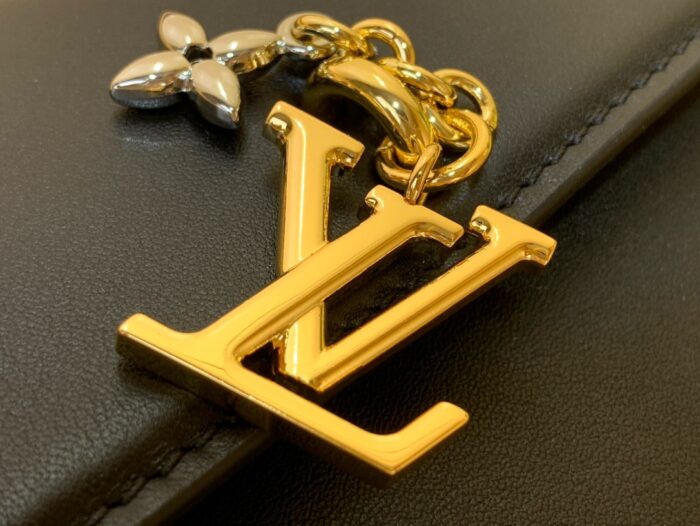 루이비통 월릿 온 체인 LV 블룸 M14564 블랙 레플리카 미러급 SA급 S급 고퀄리티 최상급 하이엔드 숄더백 크로스백 가방 [여성] 8