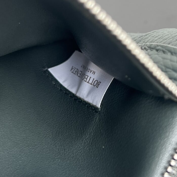 보테가베네타 디아고 795637 회녹색 크로스백 레플리카 미러급 SA급 S급 고퀄리티 최상급 하이엔드 가방 [남성여성공용] 8