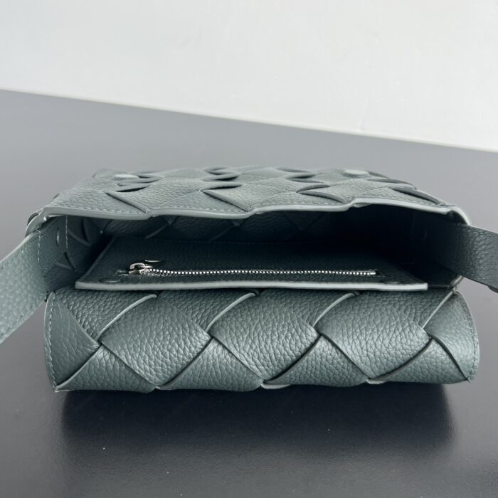 보테가베네타 디아고 795637 회녹색 크로스백 레플리카 미러급 SA급 S급 고퀄리티 최상급 하이엔드 가방 [남성여성공용] 3