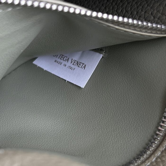 보테가베네타 디아고 795637 다크베이지 크로스백 레플리카 미러급 SA급 S급 고퀄리티 최상급 하이엔드 가방 [남성여성공용] 11