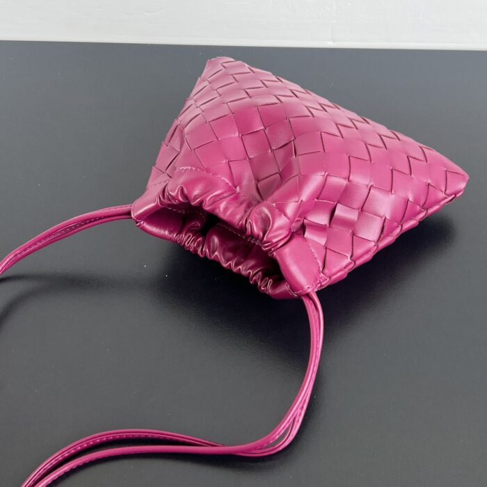 보테가베네타 더스트 백 816987 자홍색 크로스백 레플리카 미러급 SA급 S급 고퀄리티 최상급 하이엔드 가방 [여성] 6