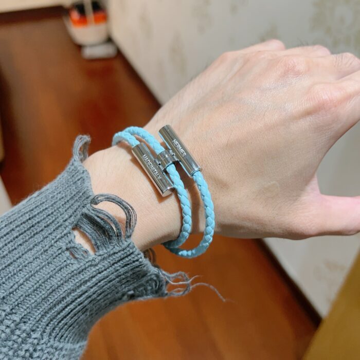 에르메스 남자 브레이슬릿 퍼즐 가죽 끈 매듭 팔찌 스카이 블루 실버 레플리카 미러급 SA급 S급 고퀄리티 최상급 하이엔드 악세사리 [남성]