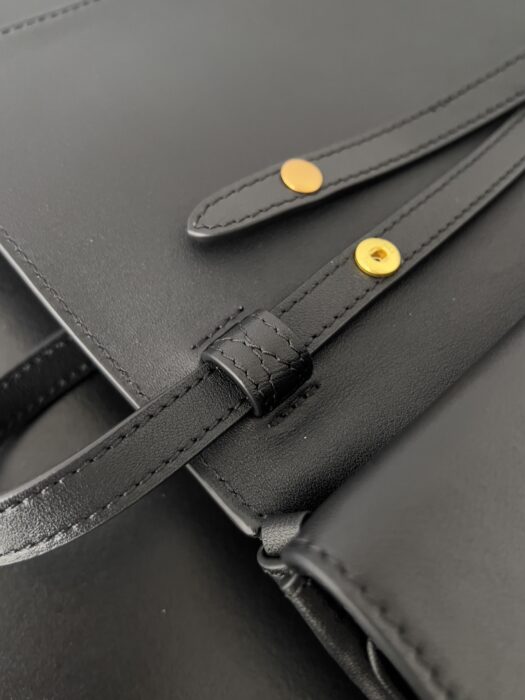 발렌시아가 벨 에어 스몰 클러치백 온 스트랩  (5 color) 레플리카 미러급 SA급 S급 고퀄리티 최상급 하이엔드 크로스백 가방 [여성] 12