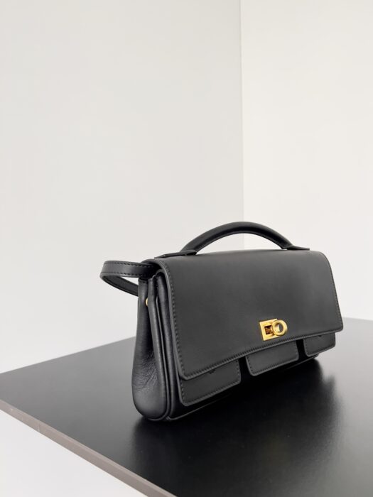 발렌시아가 벨 에어 스몰 클러치백 온 스트랩  (5 color) 레플리카 미러급 SA급 S급 고퀄리티 최상급 하이엔드 크로스백 가방 [여성] 9