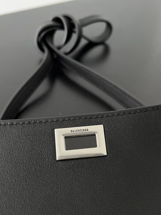 발렌시아가 벨 에어 스몰 클러치백 온 스트랩  (5 color) 레플리카 미러급 SA급 S급 고퀄리티 최상급 하이엔드 크로스백 가방 [여성] 31