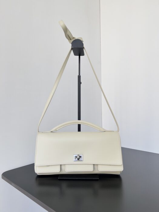 발렌시아가 벨 에어 스몰 클러치백 온 스트랩  (5 color) 레플리카 미러급 SA급 S급 고퀄리티 최상급 하이엔드 크로스백 가방 [여성] 33