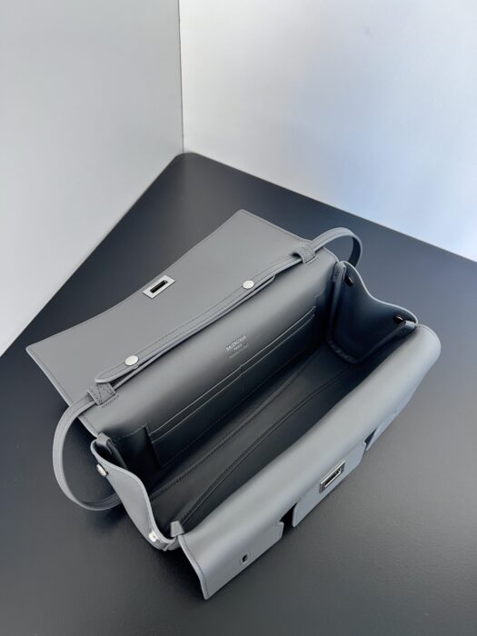 발렌시아가 벨 에어 스몰 클러치백 온 스트랩  (5 color) 레플리카 미러급 SA급 S급 고퀄리티 최상급 하이엔드 크로스백 가방 [여성] 44