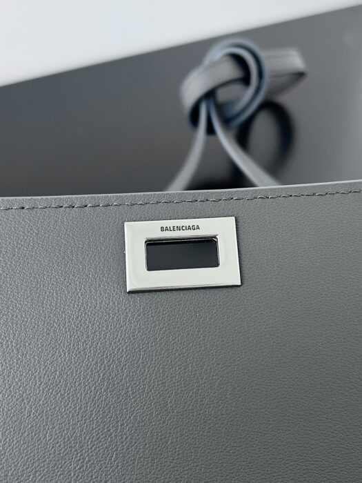 발렌시아가 벨 에어 스몰 클러치백 온 스트랩  (5 color) 레플리카 미러급 SA급 S급 고퀄리티 최상급 하이엔드 크로스백 가방 [여성] 49