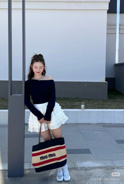 미우미우 라피아 이펙트 우븐 토트백 내츄럴 블루 5BG228 레플리카 미러급 SA급 S급 고퀄리티 최상급 하이엔드 가방 [여성] 2