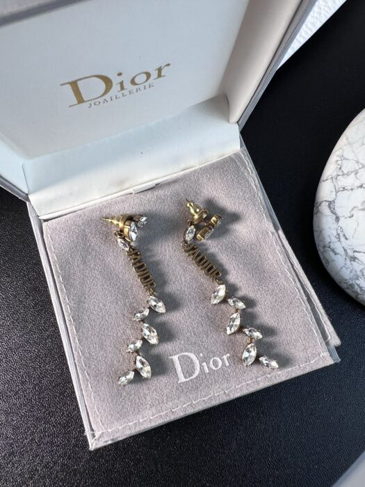 디올 JA DIOR 큐빅 롱귀걸이 레플리카 미러급 SA급 S급 고퀄리티 최상급 하이엔드 악세사리 [여성]