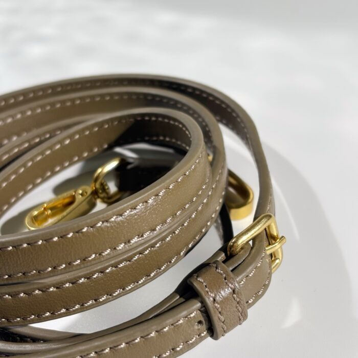 미우미우 자수 개버딘 아이비 백 올리브 그린 5BA281  숄더백 핸드백 레플리카 미러급 SA급 S급 고퀄리티 최상급 하이엔드 가방 [여성] 13