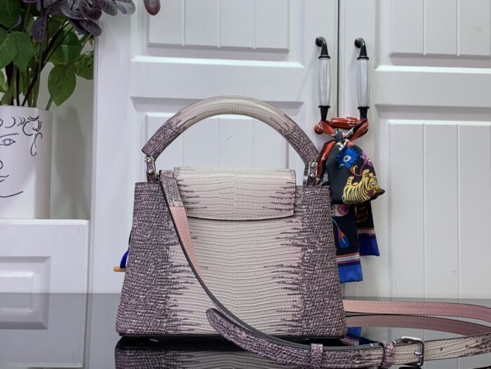 루이비통 카퓌신 미니 N98156 도마뱀 무늬 퍼플 크로스백 핸드백 레플리카 미러급 SA급 S급 고퀄리티 최상급 하이엔드 가방 [여성] 2