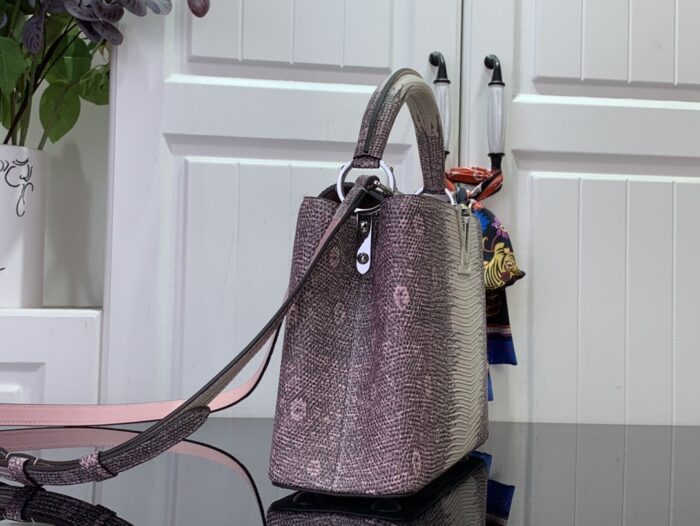 루이비통 카퓌신 미니 N98177 도마뱀 무늬 퍼플 크로스백 핸드백 레플리카 미러급 SA급 S급 고퀄리티 최상급 하이엔드 가방 [여성] 4