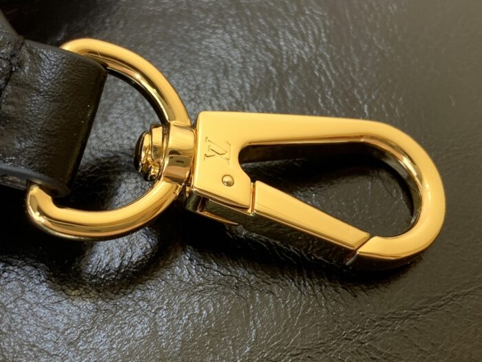 루이비통 카퓌신 MM 수플 블랙 M12924 핸드백 크로스백 숄더백 레플리카 미러급 SA급 S급 고퀄리티 최상급 하이엔드 가방 [여성] 6