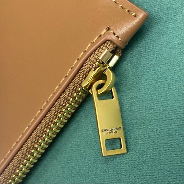 생로랑 우드 비즈 소재의 LE 5 A 7 라지백 823807 브라운 숄더백 레플리카 미러급 SA급 S급 고퀄리티 최상급 하이엔드 가방 [여성] 8