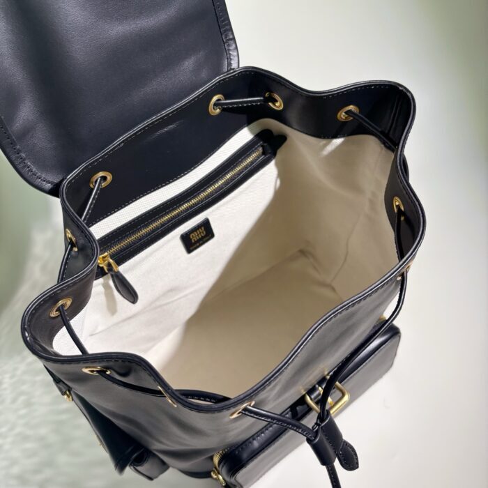 미우미우 레더 백팩 블랙 5BZ042 레플리카 미러급 SA급 S급 고퀄리티 최상급 하이엔드 가방 [여성] 4