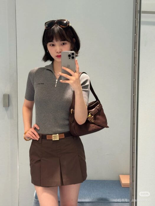 미우미우 코튼 하프 지퍼 스웨터 레플리카 미러급 SA급 S급 고퀄리티 하이엔드 최상급 의류 [여성] 3