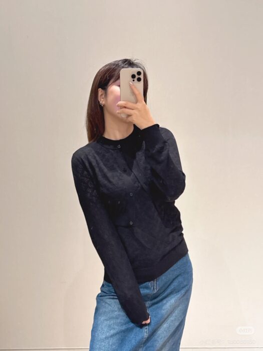 루이비통 할로우 니트 가디건 레플리카 미러급 SA급 S급 고퀄리티 하이엔드 최상급 의류 [여성] 3