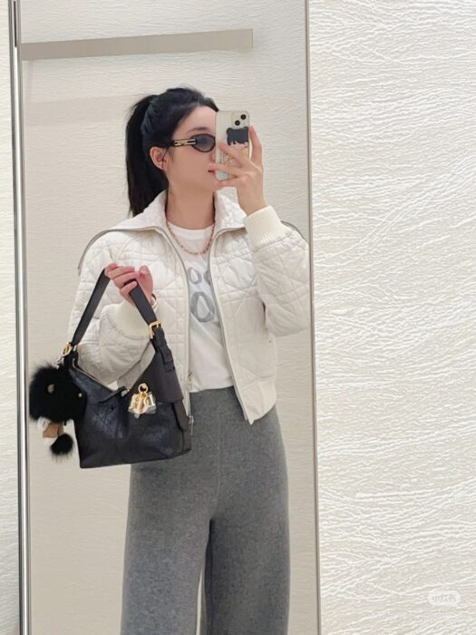 디올 오버사이즈 칼라 매크로까나쥬 자켓 레플리카 미러급 SA급 S급 고퀄리티 하이엔드 최상급 의류 [여성] 4