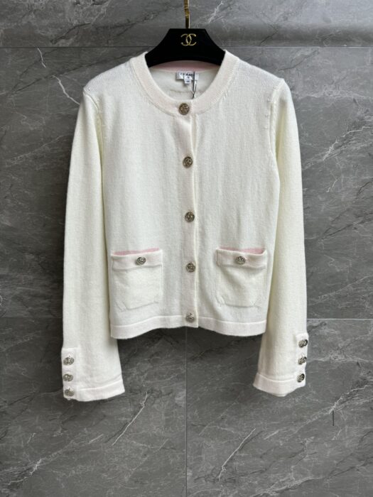 샤넬 버튼 니트 가디건 레플리카 미러급 SA급 S급 고퀄리티 하이엔드 최상급 의류 [여성] 5