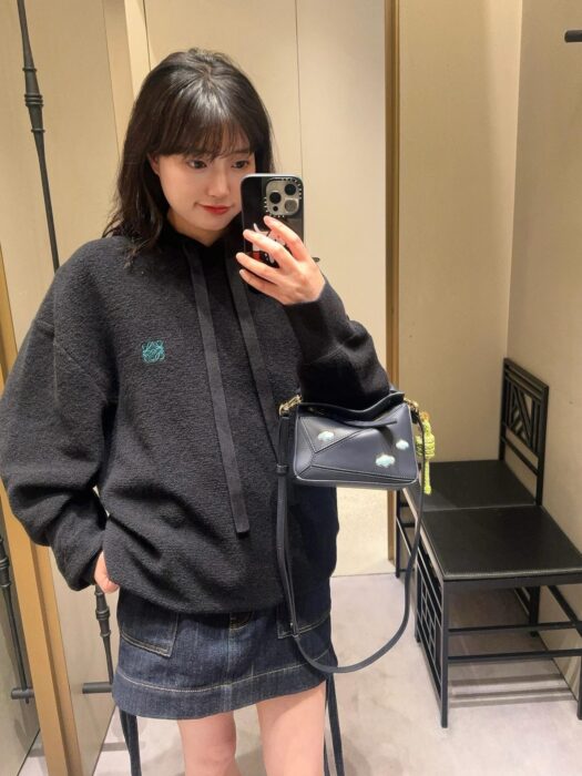 로에베 로고 자수 양털 니트 후드티 블랙 레플리카 미러급 SA급 S급 고퀄리티 하이엔드 최상급 의류 [남성여성공용] 2