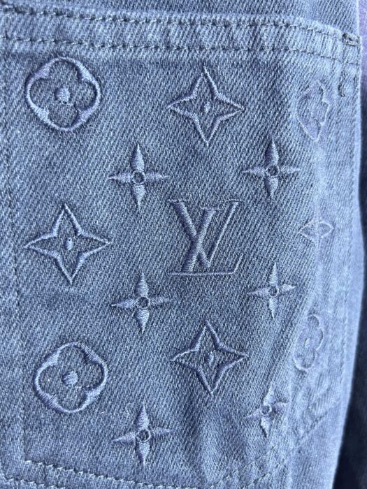 루이비통 포켓 로고 자수 데님 자켓 블루 레플리카 미러급 SA급 S급 고퀄리티 하이엔드 최상급 의류 [남성여성공용] 11
