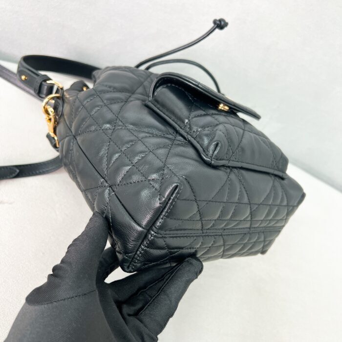 디올 카로 버킷백 스몰 매크로까나쥬 블랙 크로스백 핸드백 레플리카 미러급 SA급 S급 고퀄리티 최상급 하이엔드 가방 [여성] 7