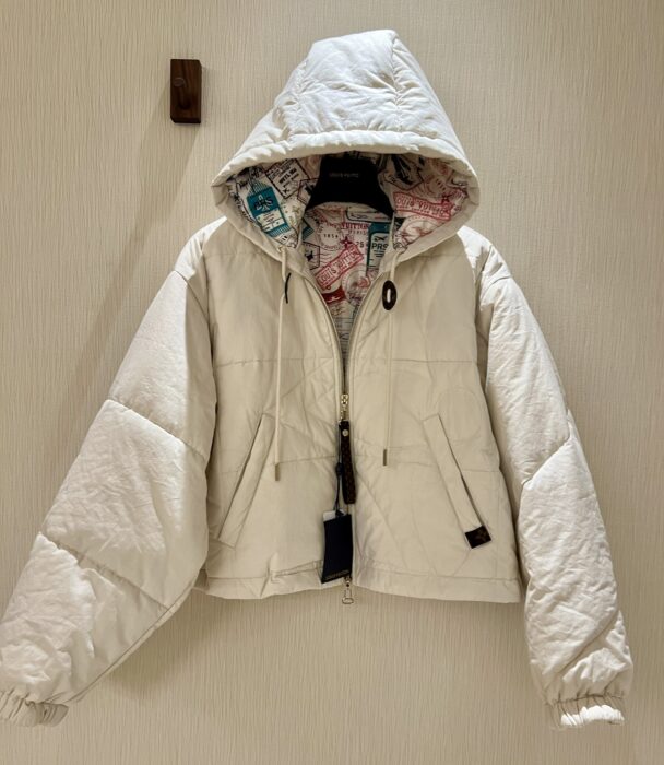 루이비통 퀼티드 모노그램 플라워 자켓 레플리카 미러급 SA급 S급 고퀄리티 하이엔드 최상급 의류 [여성] 11