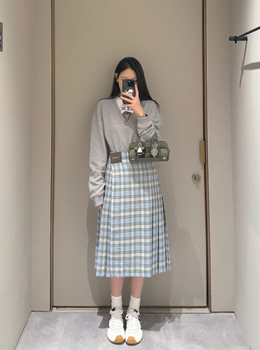 로에베 플리츠 스커트 레플리카 미러급 SA급 S급 고퀄리티 하이엔드 최상급 의류 [여성] 4