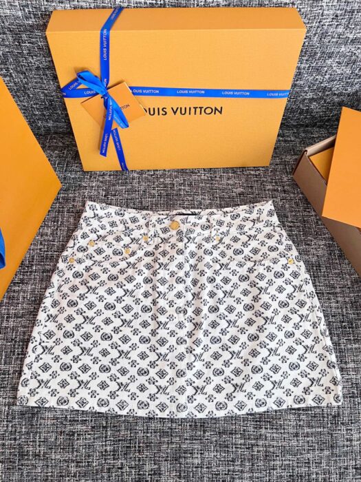 루이비통 블러리 모노그램 미니 스커트 레플리카 미러급 SA급 S급 고퀄리티 하이엔드 최상급 의류 [여성] 15