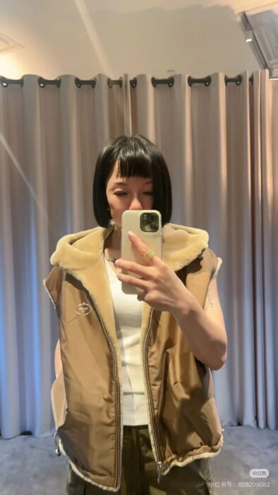 프라다 양면 베스트 레플리카 미러급 SA급 S급 고퀄리티 하이엔드 최상급 의류 [여성] 4