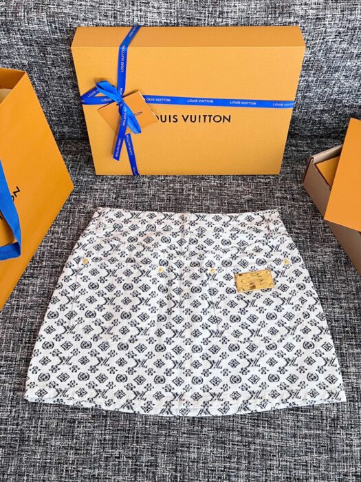 루이비통 블러리 모노그램 미니 스커트 레플리카 미러급 SA급 S급 고퀄리티 하이엔드 최상급 의류 [여성] 23