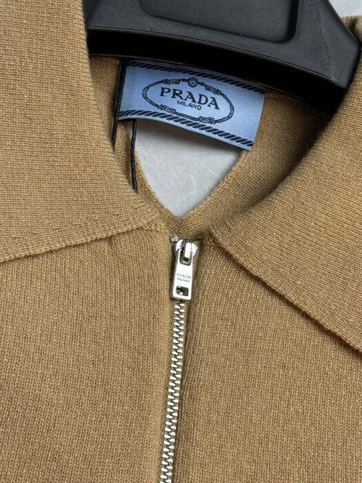 프라다 카멜 캐시미어 폴로 셔츠 레플리카 미러급 SA급 S급 고퀄리티 하이엔드 최상급 의류 [여성] 11