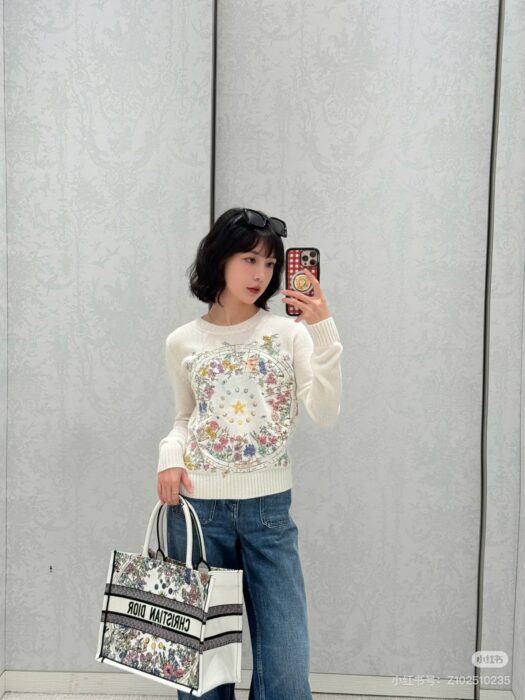 디올 자수 스웨터 레플리카 미러급 SA급 S급 고퀄리티 하이엔드 최상급 의류 [여성] 3