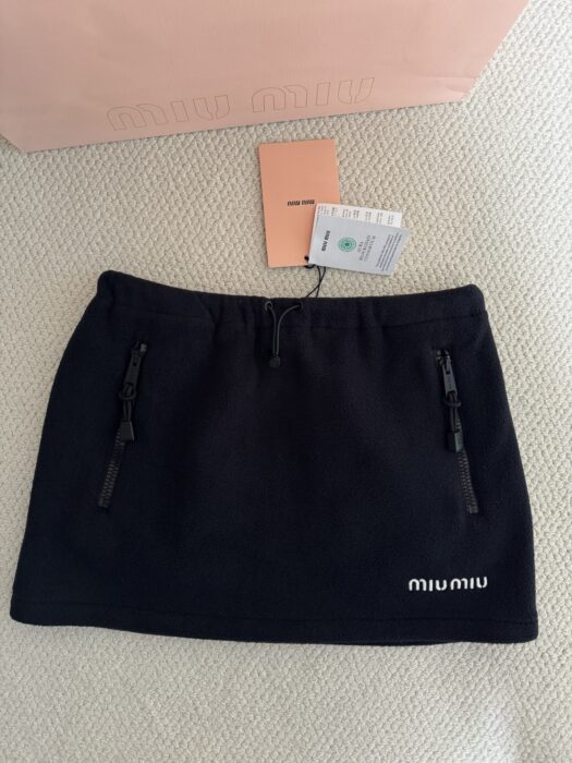 미우미우 25FW 미디 스커트 레플리카 미러급 SA급 S급 고퀄리티 하이엔드 최상급 의류 [여성] 13