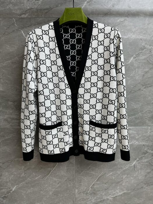 구찌 리버서블 GG 울 자카드 가디건 레플리카 미러급 SA급 S급 고퀄리티 하이엔드 최상급 의류 [여성] 14