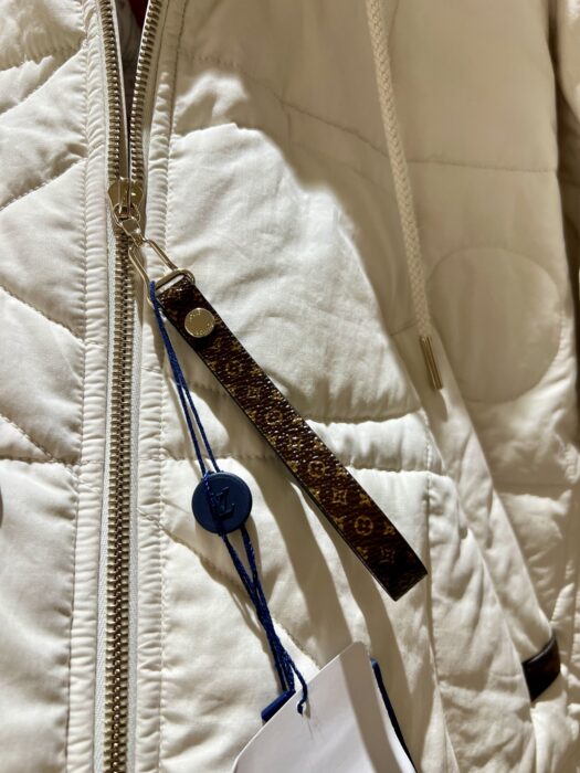 루이비통 퀼티드 모노그램 플라워 자켓 레플리카 미러급 SA급 S급 고퀄리티 하이엔드 최상급 의류 [여성] 16