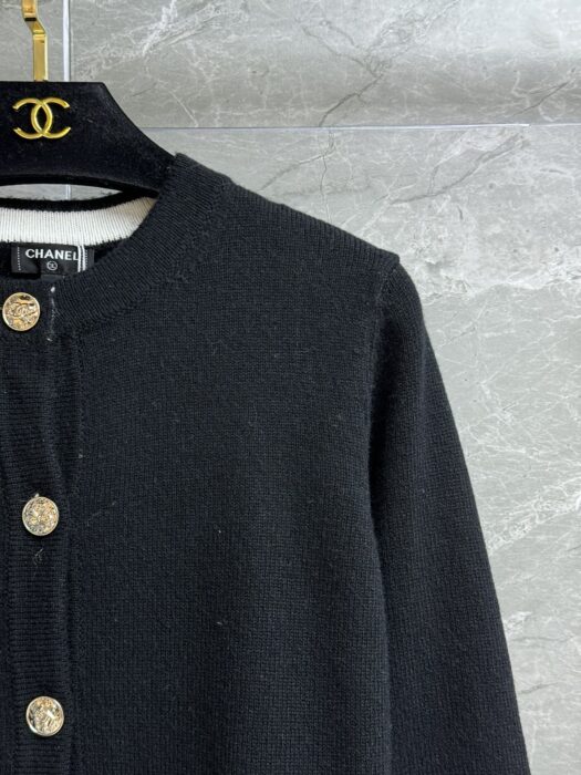 샤넬 버튼 니트 가디건 레플리카 미러급 SA급 S급 고퀄리티 하이엔드 최상급 의류 [여성] 5