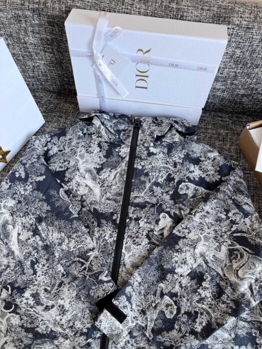 디올 Dioriviera 방수 후드 자켓 레플리카 미러급 SA급 S급 고퀄리티 하이엔드 최상급 의류 [여성] 16