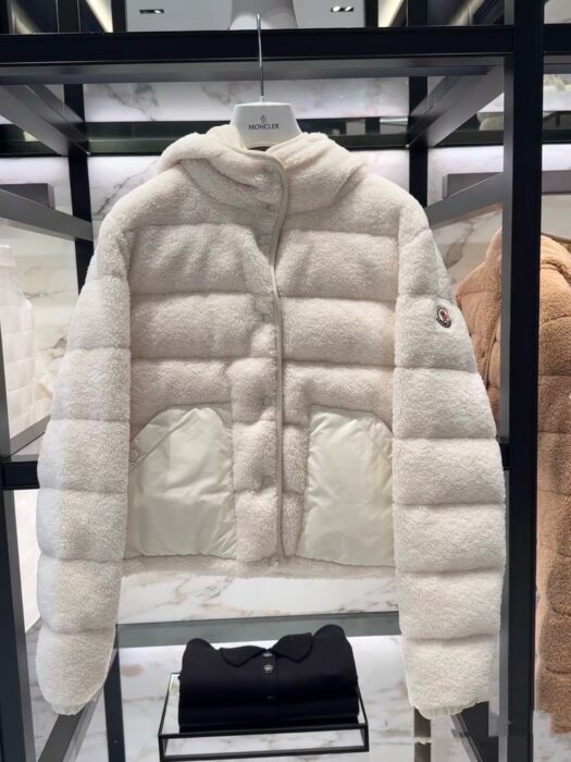 몽클레어 오드리우 테디 이펙트 다운 자켓(2color) 레플리카 미러급 SA급 S급 고퀄리티 하이엔드 최상급 의류 [여성] 15