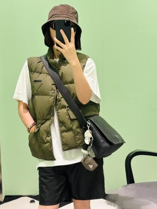 프라다 리나일론 베스트 레플리카 미러급 SA급 S급 고퀄리티 하이엔드 최상급 의류 [여성] 4