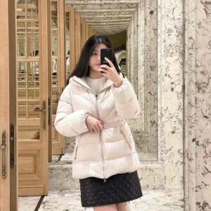 몽클레어 Brosse 사선 퀼팅 후드 쇼트 다운 자켓(2color) 레플리카 미러급 SA급 S급 고퀄리티 하이엔드 최상급 의류 [여성]