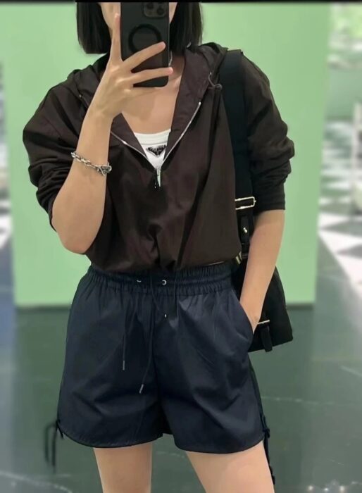 프라다 리버시블 코튼 저지 및 리나일론 후디 레플리카 미러급 SA급 S급 고퀄리티 하이엔드 최상급 의류 [여성] 3