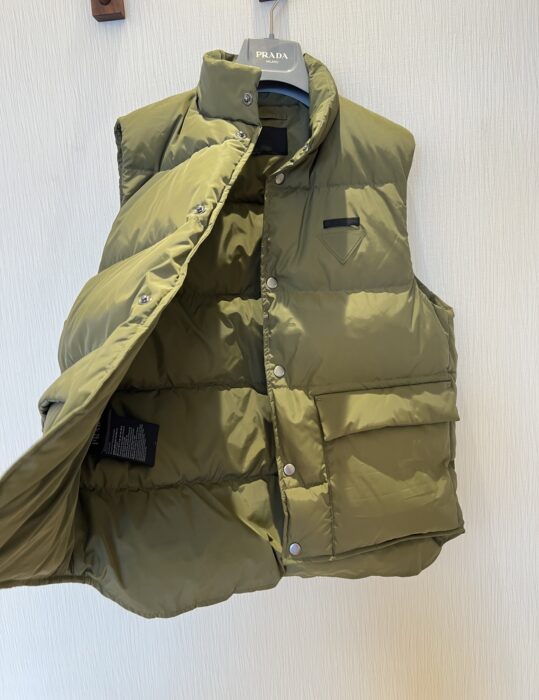 프라다 리나일론 베스트 레플리카 미러급 SA급 S급 고퀄리티 하이엔드 최상급 의류 [여성] 18