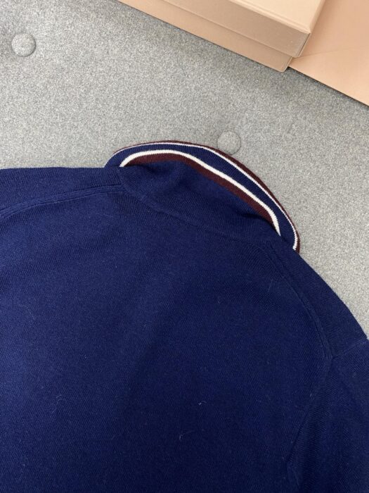 미우미우 캐시미어 폴로 스웨터 레플리카 미러급 SA급 S급 고퀄리티 하이엔드 최상급 의류 [여성] 24