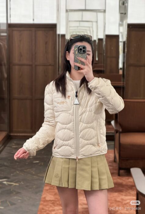 몽클레어 Tegea 웨이브 퀼팅 쇼트 다운 자켓 레플리카 미러급 SA급 S급 고퀄리티 하이엔드 최상급 의류 [여성] 2