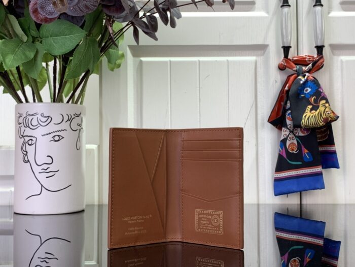 루이비통 포켓 오거나이저 카드지갑 M61696 M26080 초콜릿 레플리카 미러급 SA급 S급 고퀄리티 최상급 하이엔드 지갑 [남성여성공용] 3