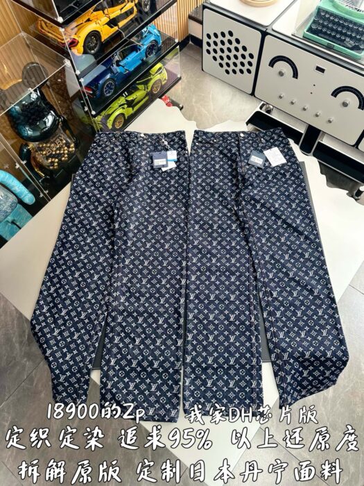 루이비통 모노그램 자카드 데님 스케이트 팬츠 청바지 인디고 레플리카 미러급 SA급 S급 고퀄리티 하이엔드 최상급 의류 [남성여성공용]