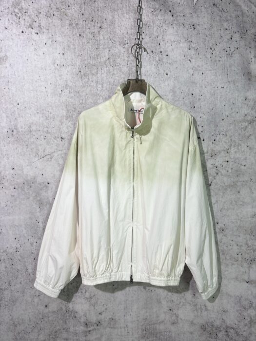 아크네스튜디오 ACNE Studios 뒷면 모노그램 바람막이 베이지 레플리카 미러급 SA급 S급 고퀄리티 하이엔드 최상급 의류 [남성여성공용] 4