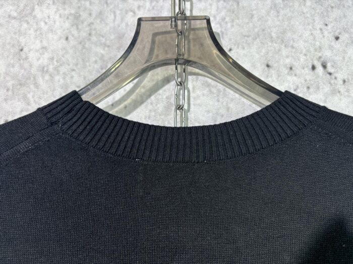 아미 레드 로고 자수 니트 블랙 레플리카 미러급 SA급 S급 고퀄리티 하이엔드 최상급 의류 [남성] 10